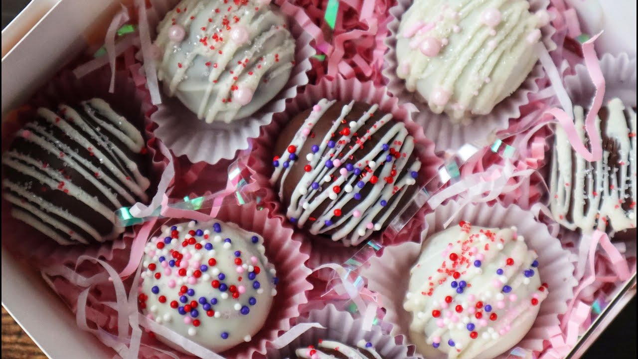 Шоколадови бонбони с чаени бисквити. Graham crackers chocolate truffles. Easy recipe.