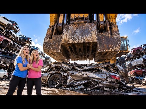 Save or SCRAP? We went to a JunkYard to find the Oldest Truck