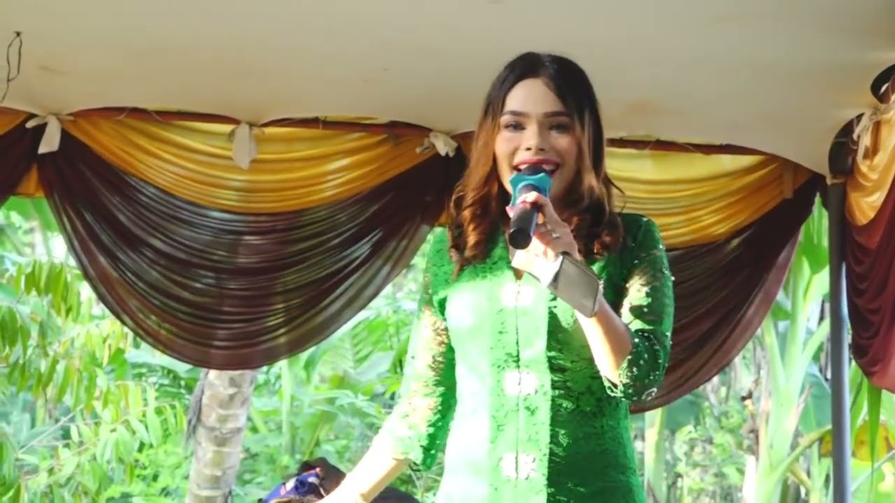 LAGU KARO BERNGI SUARINDU VOC NOVI BR TARIGAN.