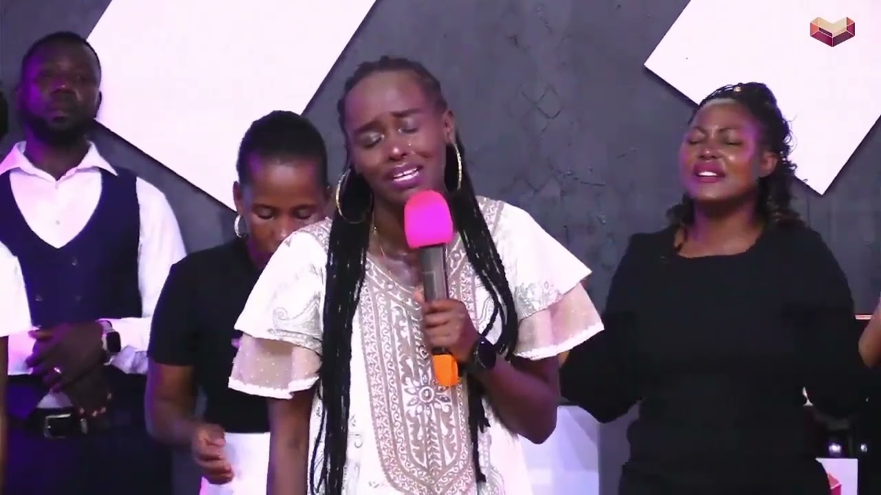 YIMUSA YESU WORSHIP MEDLEY - ZABULI (35 minutes of local Ugandan old school worship)