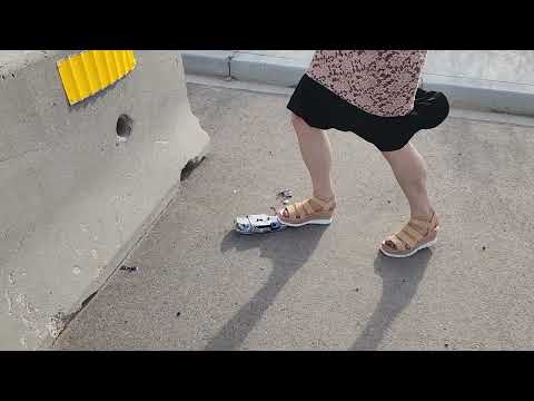 Misty finishes off Vienna Moon car. #asmrcrush #wedges #highheelcarcrush #giantessvscars