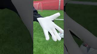 Goalkeeper gloves, вратарские перчатки, Goalkeeper save. Latex Griptec. GK-SKILL shadow.