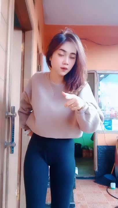 Dance tiktok viral terbaru 2021   Goyang engkol Goyang leging Goyang hot