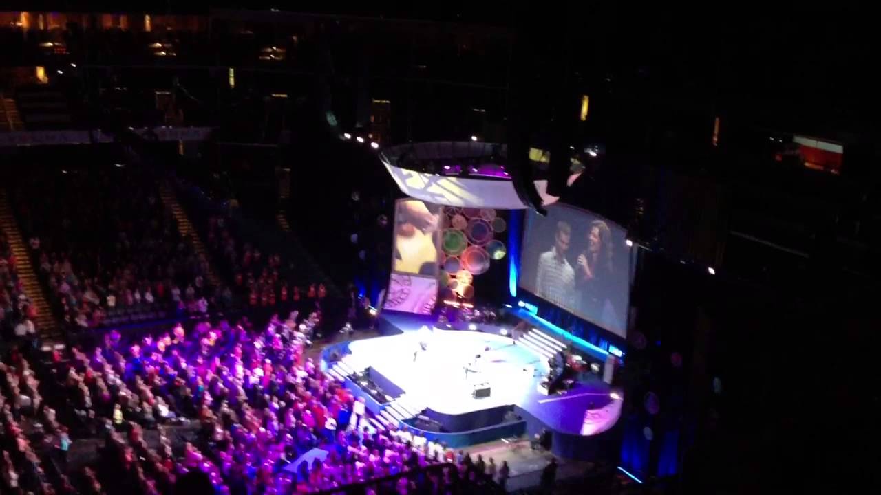 Zach Warner singing with Amy Grant at Women of Faith - What a blessing it was to hear Kurt & Brenda Warner's son Zach(w/special needs) singing the song "Put a Little Love in Your Heart" with Amy Grant at the Women o