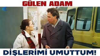 Gülen Adam Türk Filmi Yusuf, Naciyeye Aşık Oluyor