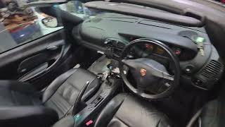 Porsche Boxster 986 J.F - Front boot lid actuator open circuit & battery replacement