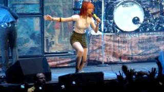 PARAMORE - MISERY BUSINESS