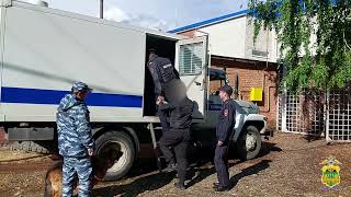 Полицейские Кубани пресекли перевозку из Москвы в Ставрополь около 9 кг мефедрона пассажиром такси