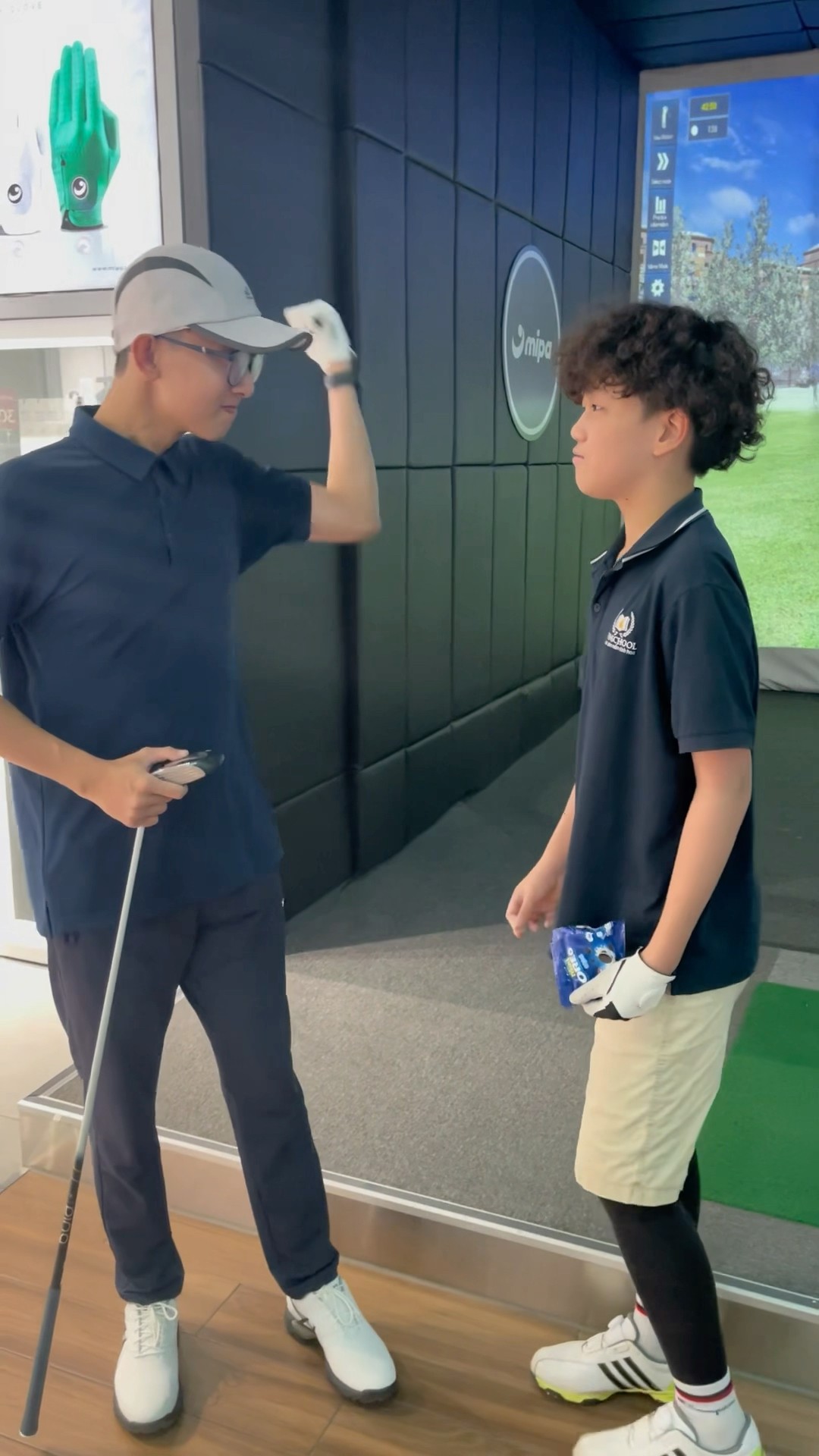 (Golf familyVN ) giờ thì em đã là của anh?#lên là lên luôn ✋#vanhleg #golf #shorts