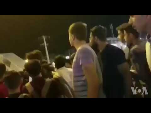 فیلم ارسالی تجمع خودجوش مردم بندر ماهشهر در حمایت از اعتراض خرمشهری ها به بی آبی