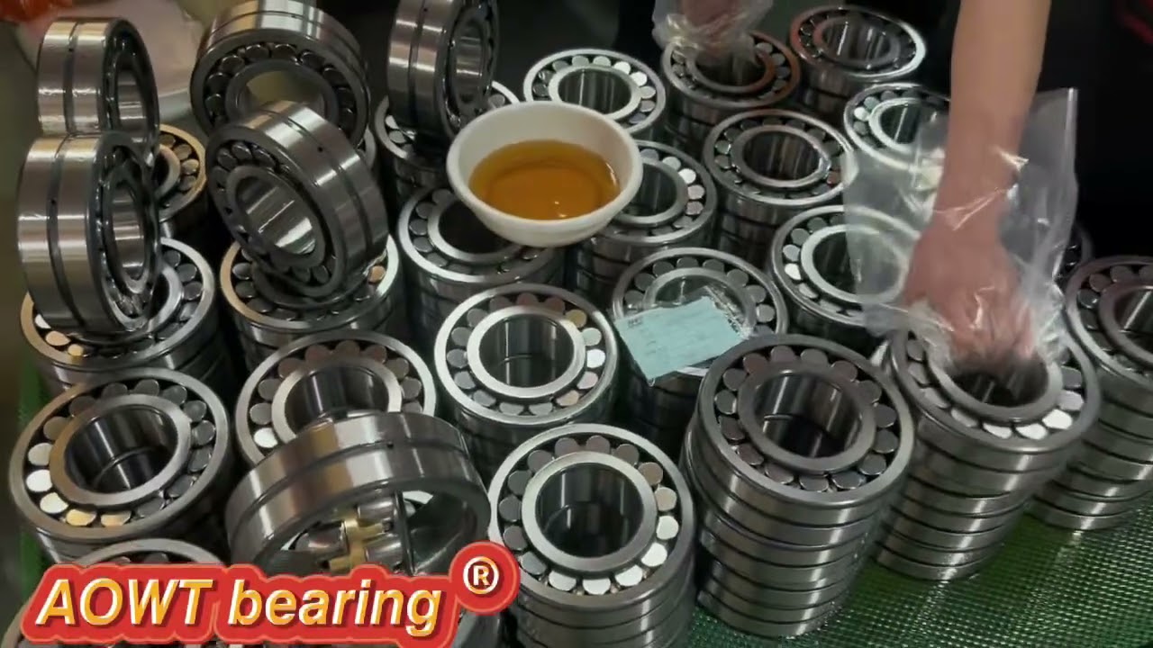 The 22213CAW33C3P6 spherical roller bearing