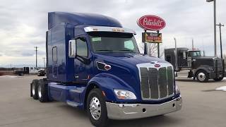 2018 Peterbilt 579 in Legendary Blue