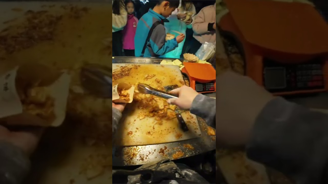 This Paratha Is So Crispy & Delicious! 🔥🫓