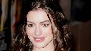 Anne Hathaway sexy|40+ Hot Pictures Of Anne Hathaway Are Here To Prove She Is A Real Goddess|