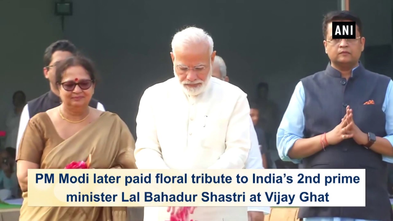 PM Modi pays tribute to Mahatma Gandhi, Lal Bahadur Shastri on their ...