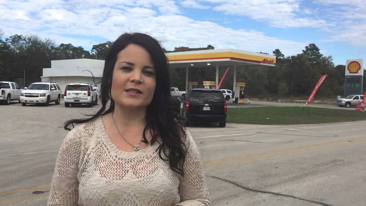 Police searching for armed robbery suspect near I-20 - YouTube