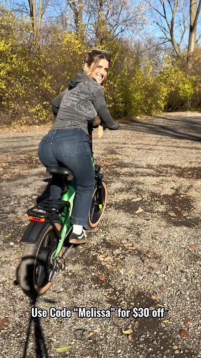 Folding E-bike Goes 28mph