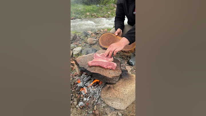 Cooking steak on a stone🤤🔥 #food #bbq #cooking #survival #meat #вкусно #carpfishing #горы