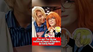 ¿Por qué Taz Skylar insiste en besar el hombro de Emily Rudd? #viral #datoscurisos #onepiece #fyp