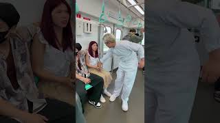 OK - Helping Without Fear #ONEKIND #Kindness #shorts