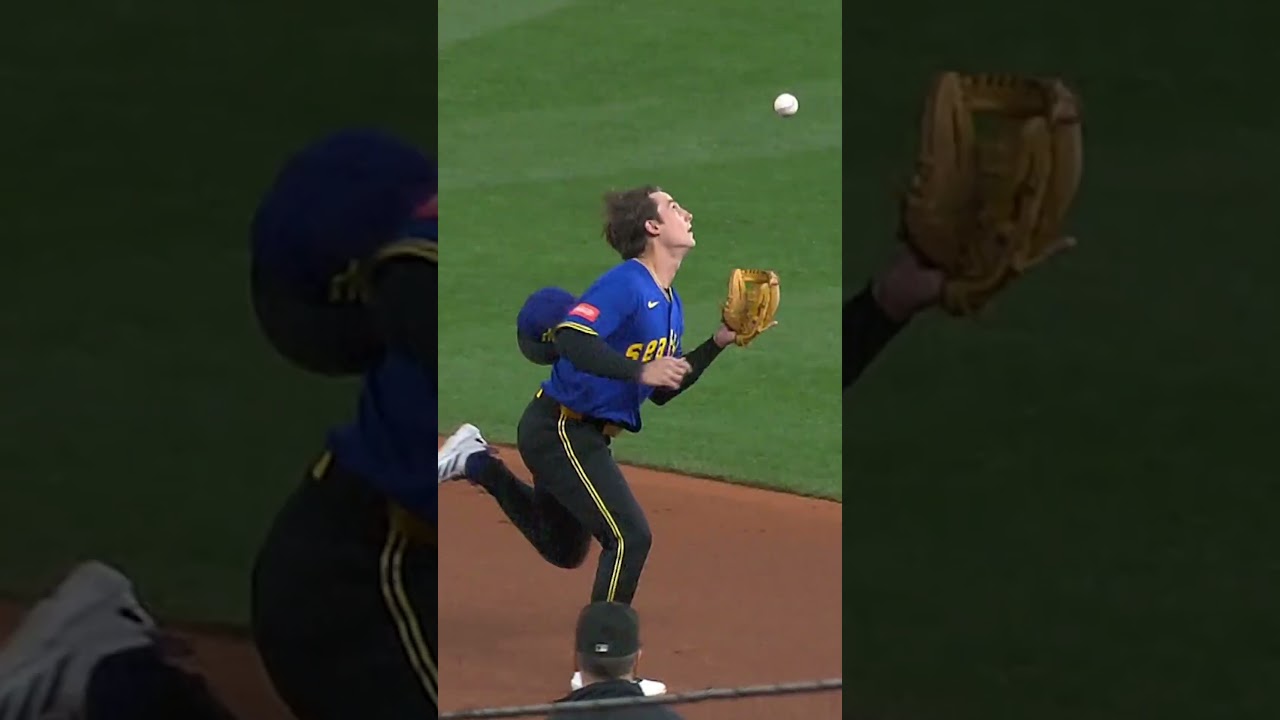 Cole Young pulled off a juggling act 😯