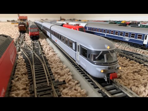 An authentic model of Swiss SBB CFF FFS Euro City RABe 1054