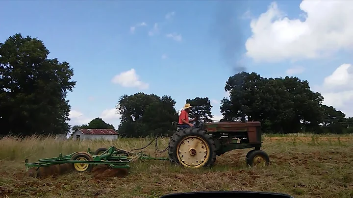 John Deere 70 Diesel Disking
