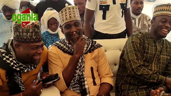 WATCH HOW SMALL DOCTOR POSTRATES FLAT ON THE GROUND TO GREET PASUMA AND IBD DENDE IN PUBLIC