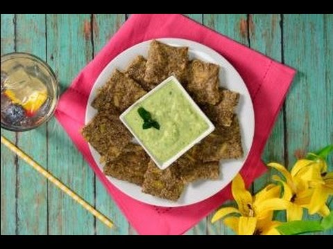 Galletas de Chía con Dip de Aguacate Vegano | Chips Veganas para Snack Saludable diya tailors