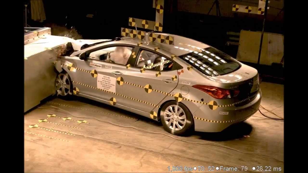 crash test dummies tour NHTSA - 2013 Hyundai Elantra - 15° Angle 35% Narrow Small Overlap Frontal Impact