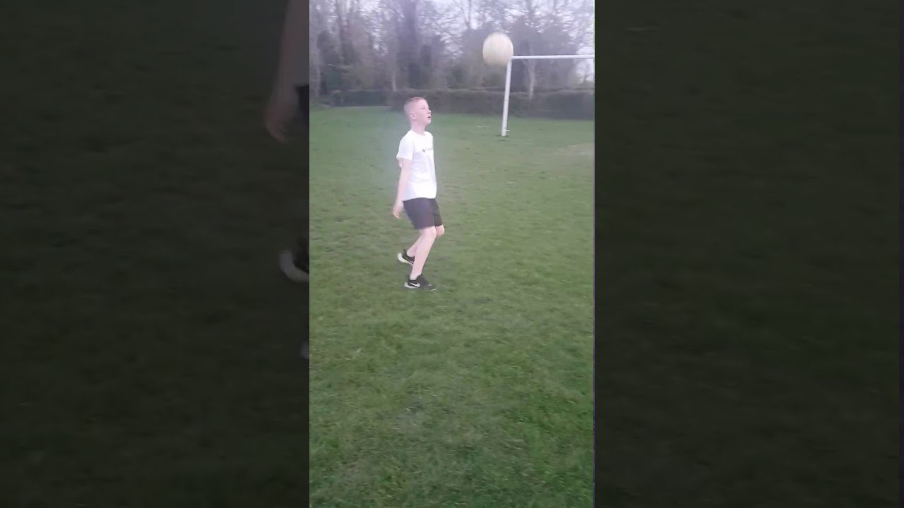 Here is the Fifth/Sixth Class 'Keepy Uppie' Champion.