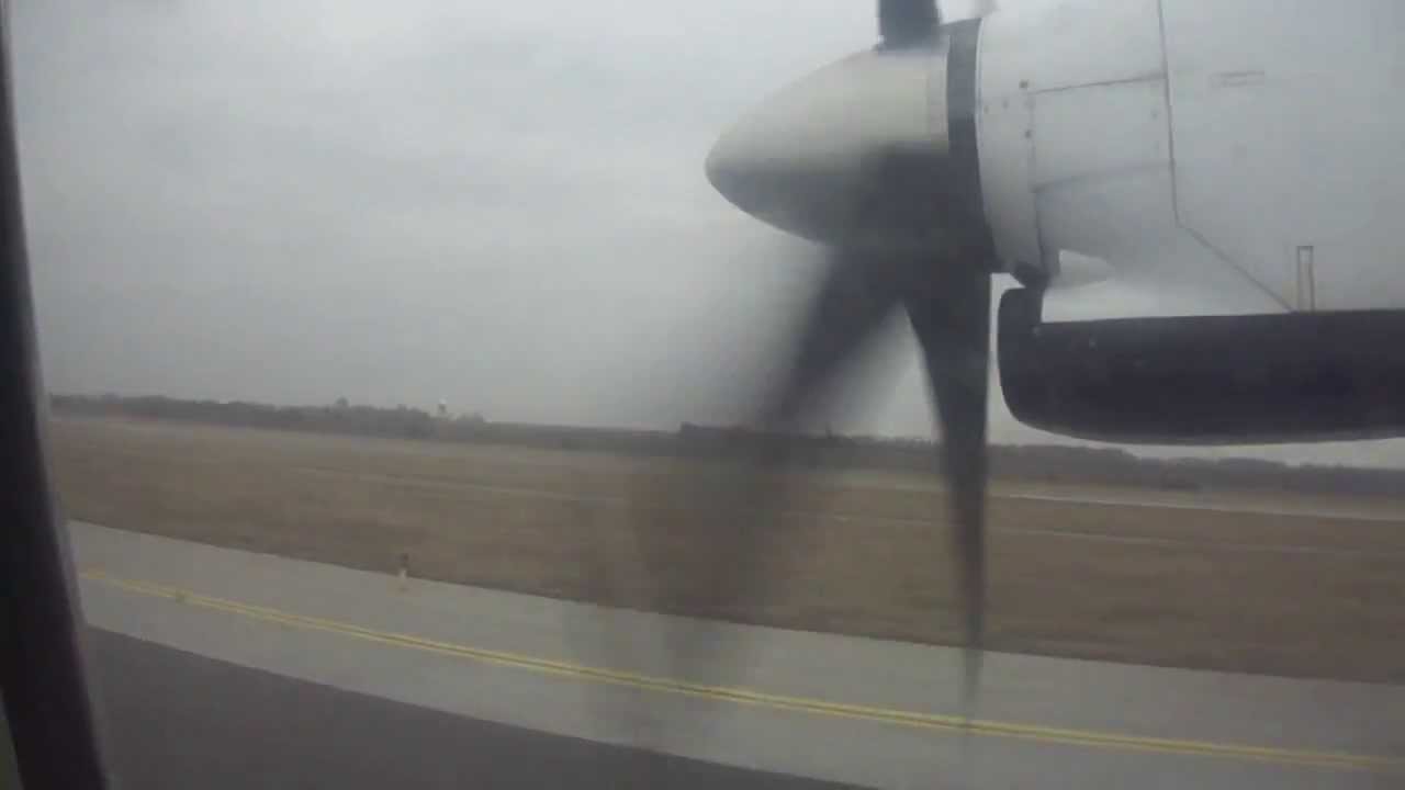 Jat Airways: ATR72 taxi and takeoff at Vienna, flight JU315 VIE-BEG