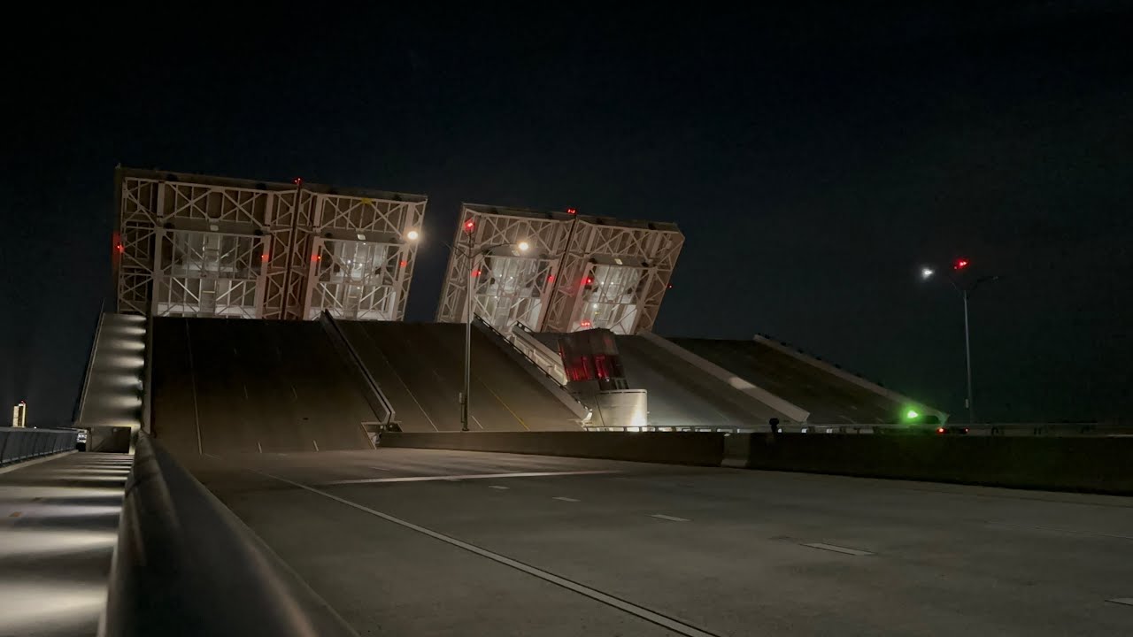 Woodrow Wilson Bridge - Full Lift 2025