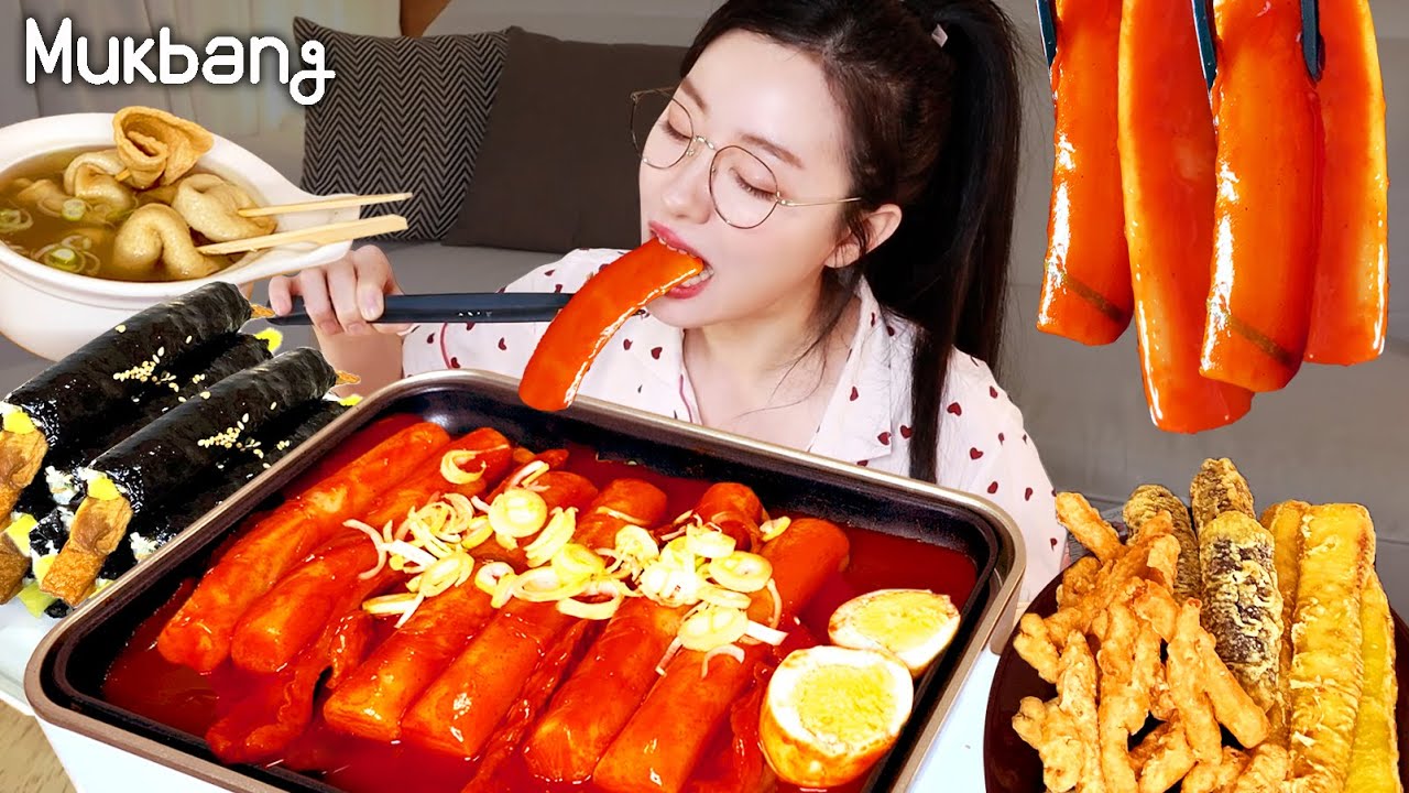 Горячий токбокки, кимбап, суп рыбных торт, различные жареные продукты Tteokbokki, Kimbap, mukbang