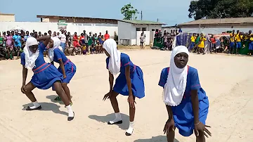TWERKING CHALLENGE BY  SCHOOLS IN SENYA BERAKU, CENTRAL REGION. OF GHANA.