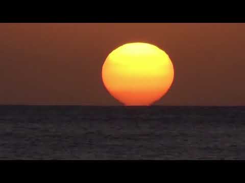 Video: 13 Cara Untuk Menyelamatkan Matahari Terbenam Di Hawaii