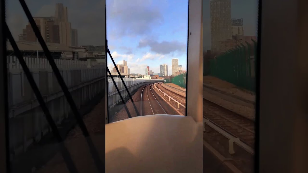 London DLR Travel Dlr Train Station Amazing