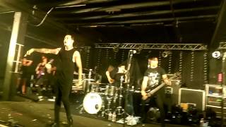 Falling in Reverse 'The Guillotine' Live