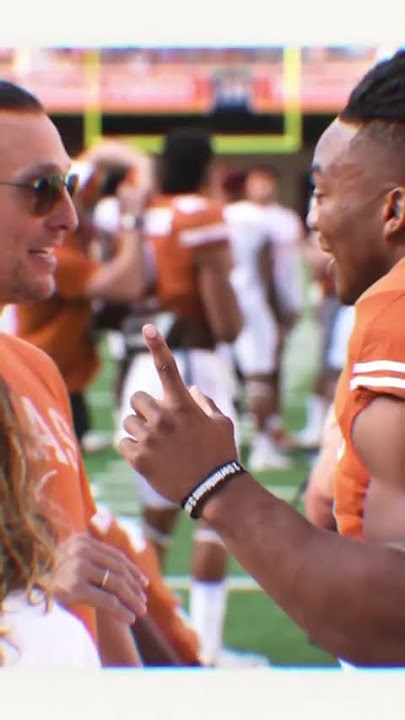 Bijan Robinson met Matthew McConaughey while on a recruitment trip with the Longhorns 👀