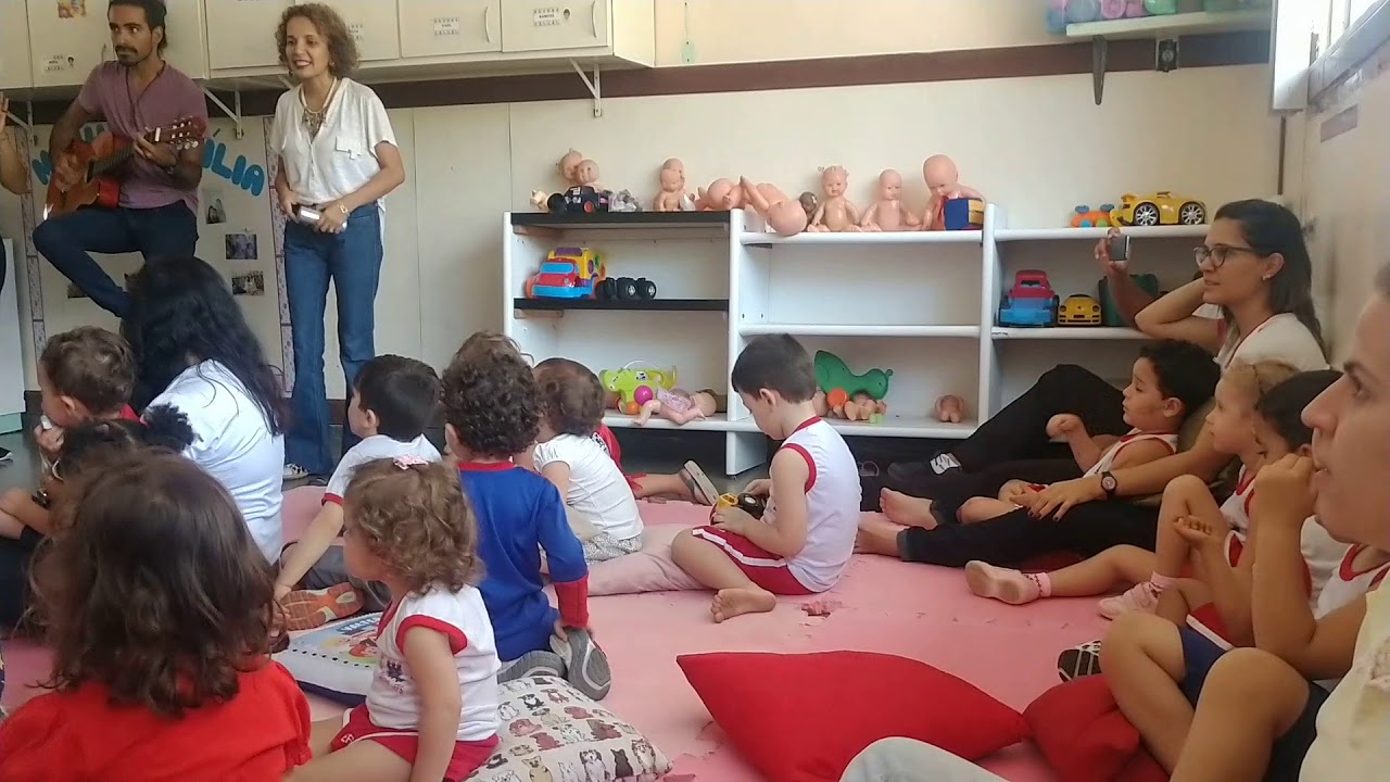 Tutu na Creche da UEFS - YouTube