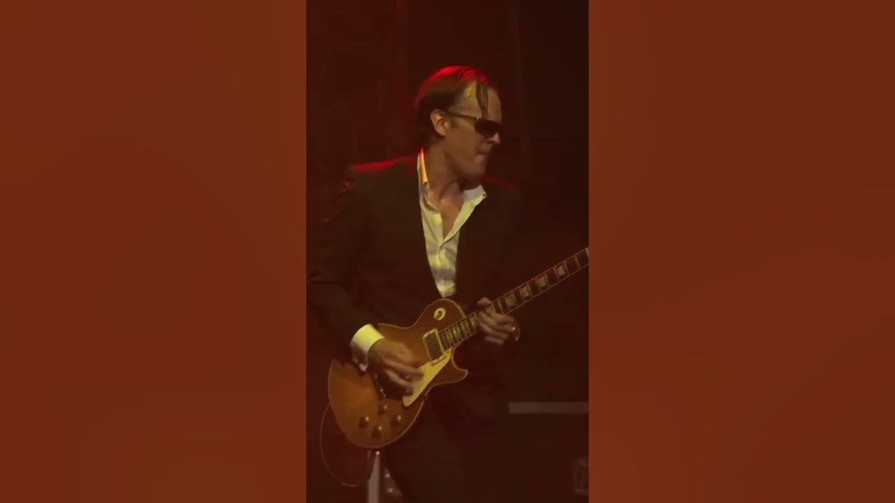 Joe Bonamassa & John Hiatt - "I Know A Place" - Beacon Theatre Live From New York