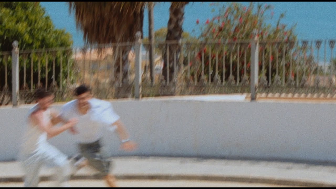 Watch Julio Benavente, Dluna - EUROPA (Official Video) on YouTube Watch Julio Benavente, Dluna - EUROPA (Official Video) on YouTube