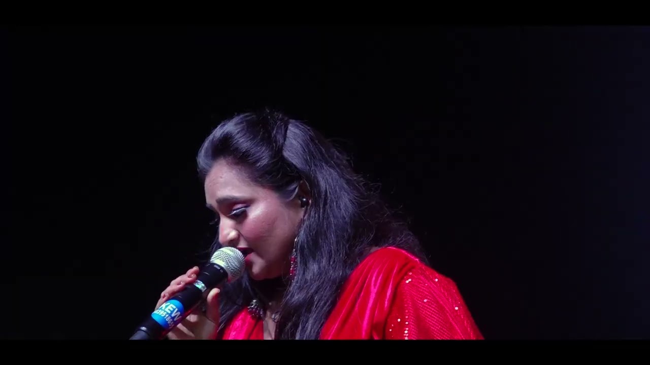 Mere dholna sun .. stage performance by Vaishvik Bharde with meghjeet chouhan ji