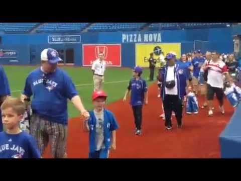 PK Walking Onto Rogers Centre Field Blue Jays Aug 29 2015 - YouTube