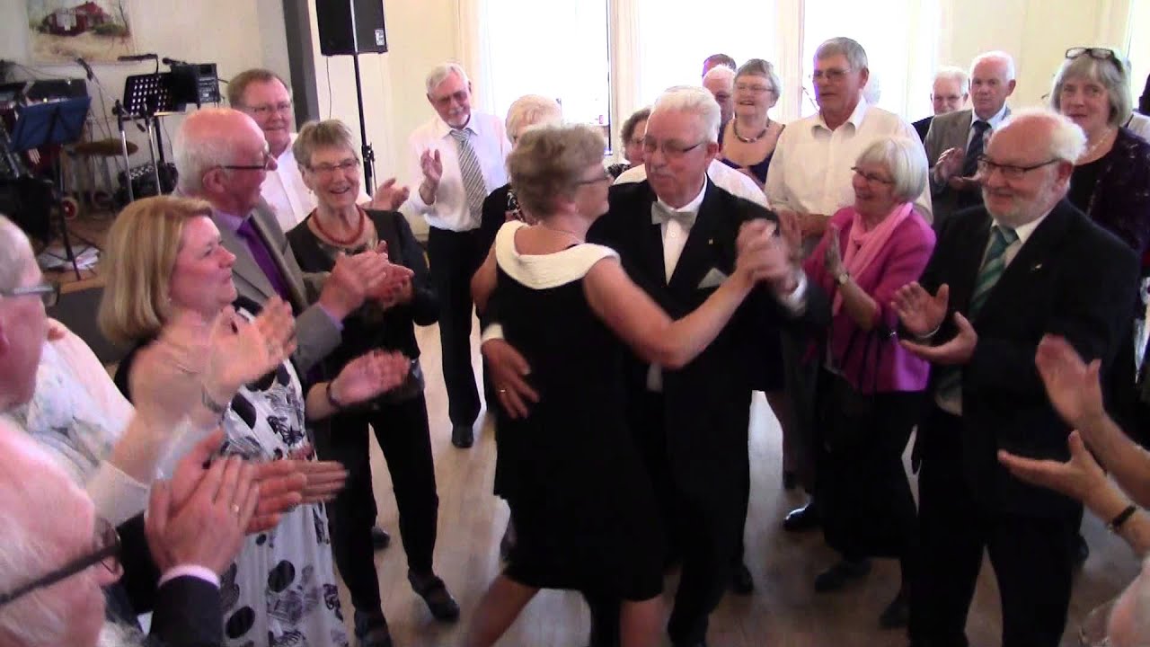 Brudevalsen - Guldbryllup - Jette på harmonika