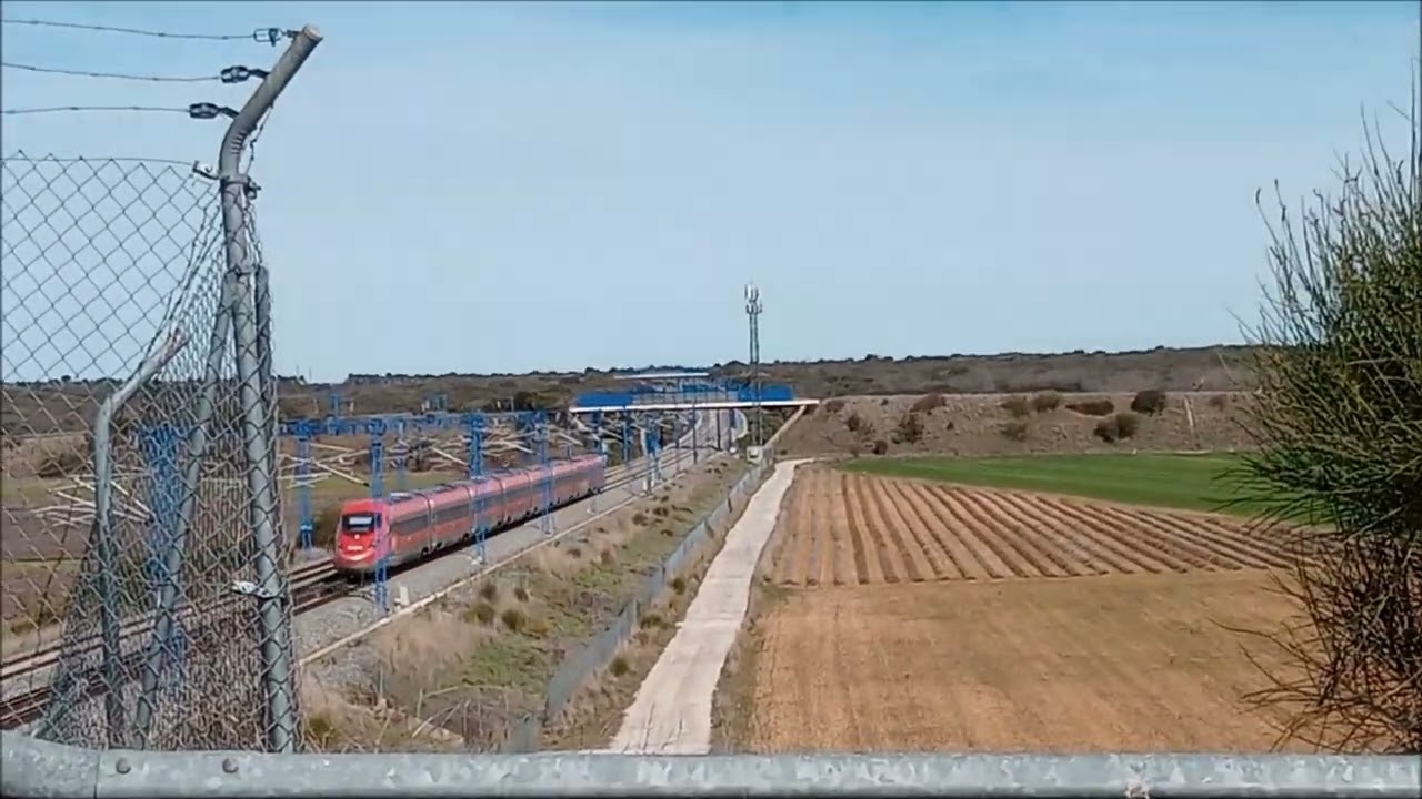 254 - Alta Velocidad.  RENFE S-103  .#.  IRYO S-109  .#.  RENFE S-103.