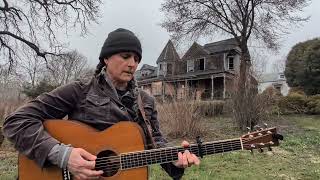 The Ghost of Alice - Alice Di Micele feat. Darol Anger (Official Video)