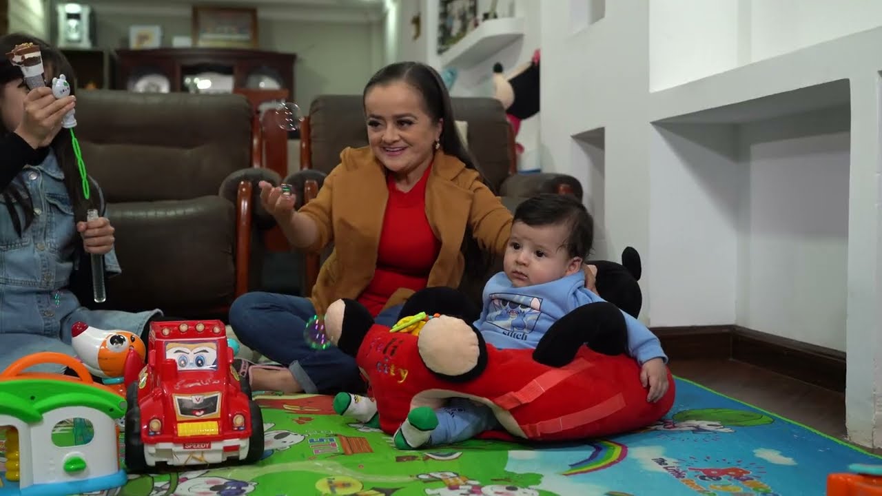 Pensó que ser ama de casa era fácil pero término rindiéndose