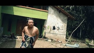 PARODY CINTA LUAR BIASA ANDMESH VERSI LAMPUNG