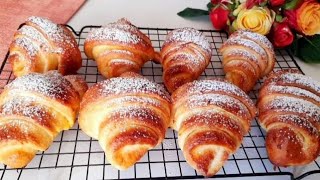 if you have 1 eggs, milk and flour prepare this breakfast! quick and easy sweet croissants.